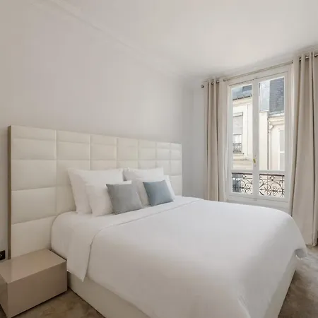 The Parisian Beauty - Ultra Luxury *