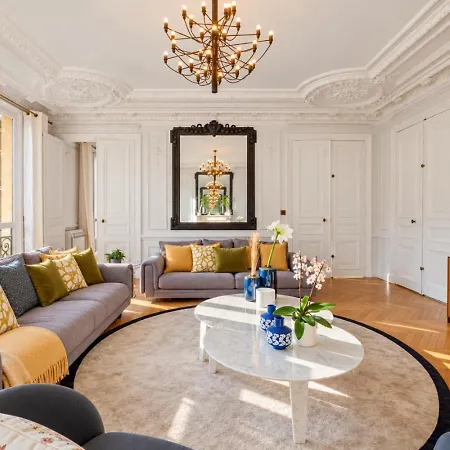 The Parisian Beauty - Ultra Luxury