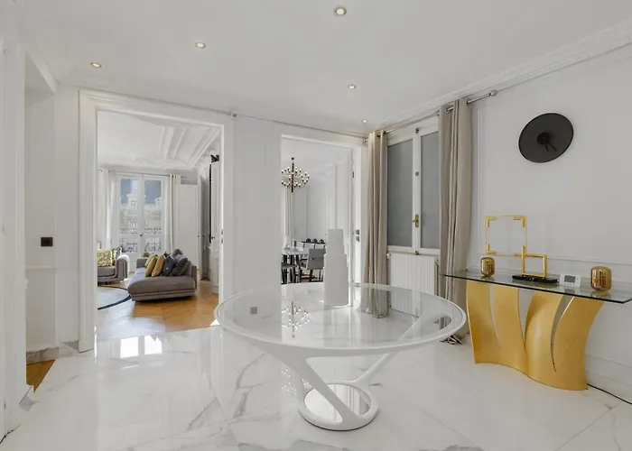 The Parisian Beauty - Ultra Luxury *