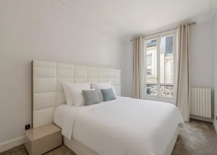 The Parisian Beauty - Ultra Luxury *